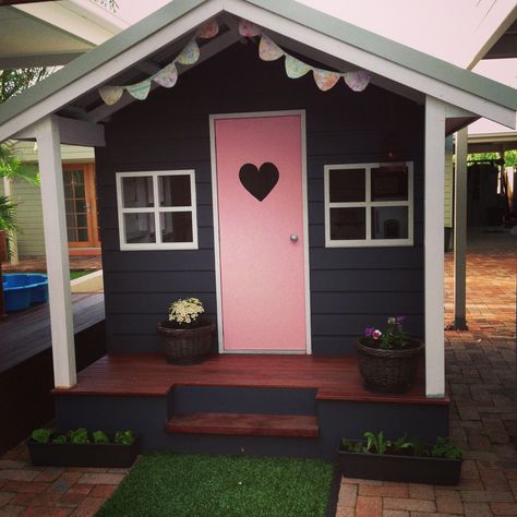 Little Love Shack - cubby house Exactly what I had in my head, even the heart on the door! Cubby House Ideas, Cubby Ideas, Kids Cubby Houses, Outdoor Kids Play Area, Kids Cubbies, Backyard Playset, Girls Playhouse, Diy Playhouse, House Colours