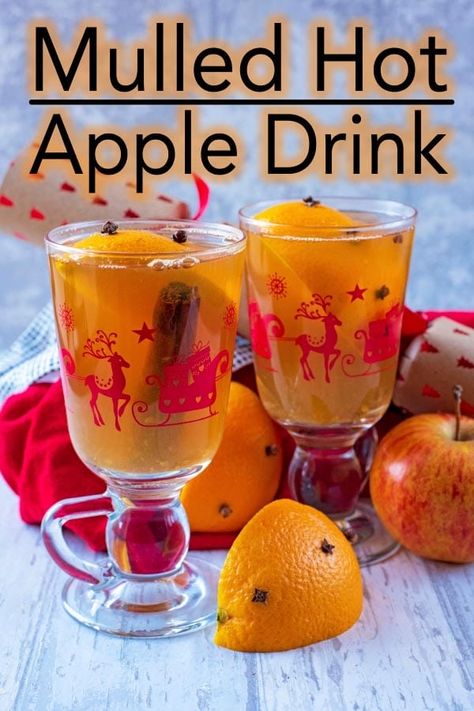 Mulled Apple Juice, Mulled Apple Cider, Apple Drinks, Mulled Cider, Easy Drink Recipes, Winter Drinks, Banana Flavored, Mulled Wine, Christmas Drinks