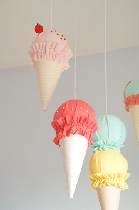 Cute Girls Bedroom Ideas And A Fun DIY Ice Cream Cone Decor Craft Based On The Adorable Pillowfort Bedroom Set At Target! Ice Cream Room Decor, Target Kids Room, Cream Room Decor, Ice Cream Themed Bedroom, Ice Cream Bedroom, Ice Cream Room, Ice Cream Nursery, Candy Themed Bedroom, Cream Bedroom Ideas