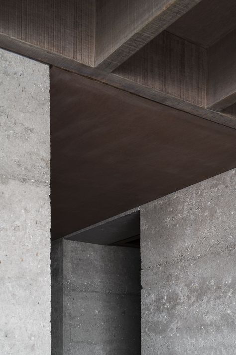 Morq Architecture, Antoni Tapies, Recycled Concrete, Double Story House, Concrete Walls, Ceiling Detail, Australian Architecture, The Cloisters, Architecture Interiors