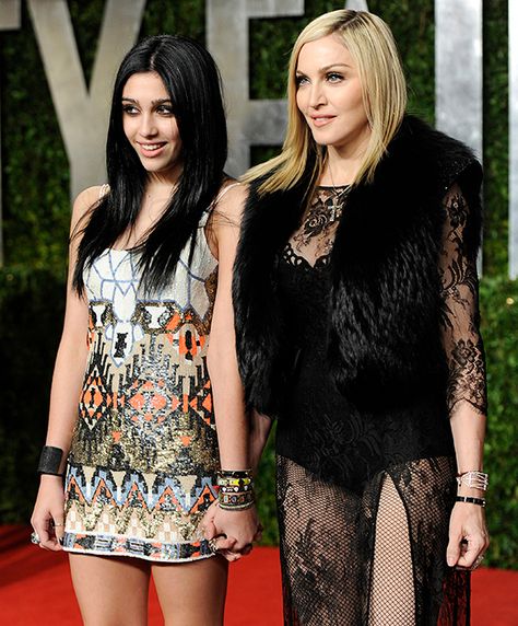 The Best Photos of Madonna & Lookalike Daughter Lourdes Through The Years Madonna Daughter, Madonna Looks, Spitting Image, Mother Daughter Relationships, Rich Kids, Mod Fashion, Amazing Photos, Look Alike, Best Photos