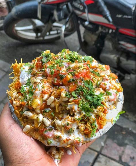 People say EAT TO LIVE We say LIVE TO EAT!! 😁  Dahi Bhel,  at Radhika Bhel,  Sadashiv Peth,  Pune😍  Turn On Post Notifications to never… Bhel Puri Photography, Thandai Recipes, Afternoon Tea Cake, World Street Food, Bangladeshi Food, Beard Logo, Afternoon Tea Cakes, White Fondant, Extreme Food