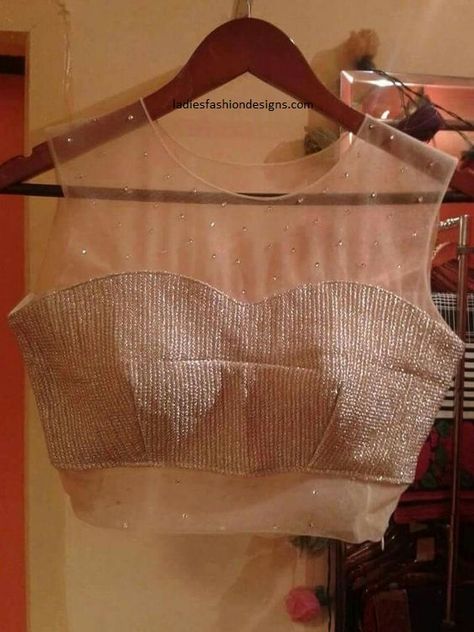 Net Blouse Designs, Designer Blouse Designs, Designer Blouse Ideas, Net Saree Blouse Designs, Kajol Saree, Saree Jacket, Simple Blouses, Netted Blouse Designs, Net Blouse