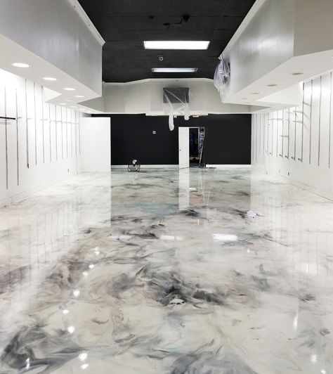 Barndominium Epoxy Floor, Epoxy Gym Floor, Apoxsee Floors, Resin Floor Ideas, Reflective Flooring, White Epoxy Floor, Epoxy Floors In Home, Epoxy Floor Designs, Epoxy Floor Paint