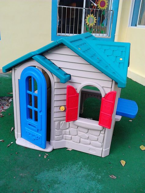 Find More Toys & Hobbies Information about Fadeles Kids Plastic Playhouse/Plastic Toy House/Plastic Playground Environmental Friendly Plastic,High Quality house life,China toy makeup Suppliers, Cheap house product from Nanchang Redkidstoy Playground Equipment Co.,Ltd on Aliexpress.com Kids Plastic Playhouse, House Interior Design Bedroom, Plastic Playground, Plastic Playhouse, Kids Backyard Playground, Create Your Own World, Cheap Houses, Outside Decorations, Toy House