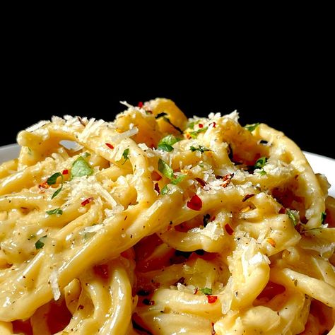 White Wine Garlic Butter Bucatini Recipe | Samsung Food App Valerie Bertinelli Garlic Bread Pasta, Best Pasta Recipe Italian Foods, Pasta Comfort Foods, Savory Pasta Recipes, Homemade Italian Recipes, Fun Pasta Recipes, Recipes Dinner Pasta, Gourmet Pasta Recipes, Unique Pasta Recipes