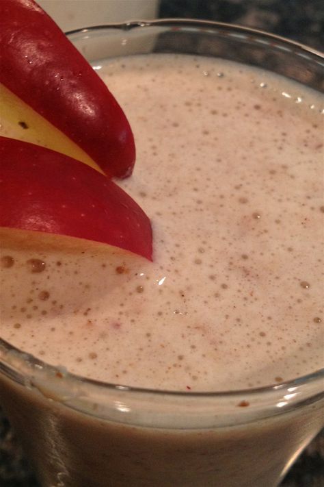 Apple Pie Protein Shake Apple Protein Shake, Apple Pie Shake, Shake Recipes Healthy, Slow Cooker Jambalaya, Protein Shake Recipe, Protein Powder Recipes, Healthy Shakes, Protein Shake Recipes, Protein Shake