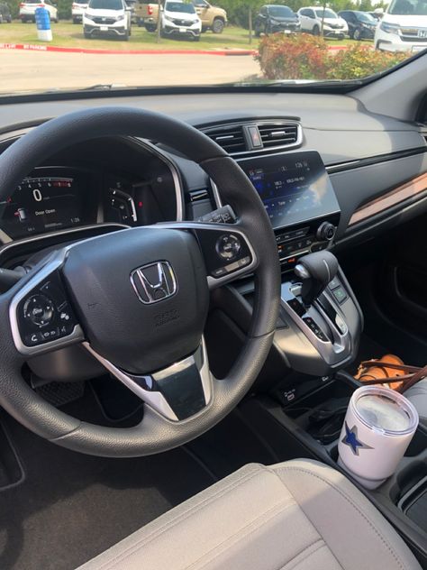 2021 Honda Crv, Crv Aesthetic, Honda Crv Aesthetic, Honda Crv Interior, December Goals, Driving Aesthetic, Honda Crv 2017, Preppy Car, Crv 2017