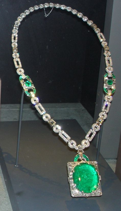 The Bling Ring, Metropolitan Opera, Chocker Necklace, Natural History Museum, Diamond Jewel, My Partner, Royal Jewels, Emerald Jewelry, History Museum