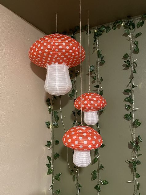 Mushroom Lanterns, Nature Bedroom Ideas, Cottagecore Decorations, Fairy Mushroom, Fairy Room, Cute Cottagecore, Large Mushroom, College Dorm Room Decor, College Dorm Room