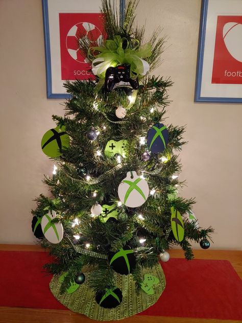 Xbox Christmas Tree, Gaming Christmas Tree, Video Game Christmas Tree, Gamer Christmas Tree, Tree Project, Gaming Furniture, Holiday 2022, Xmas 2024, Operation Christmas