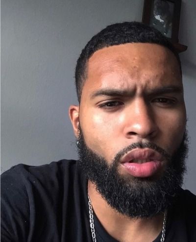 pinterest: @esoryahs | original content ✨ Men With Beards, Black Men Beards, Black Guy, Light Skin Men, Black Beards, Beard Lover, Cute Black Guys, Beard Life, Man Candy