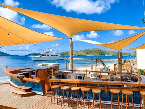 Coco Bar, Boat Bar, Floating Restaurant, Diy Outdoor Bar, Virgin Gorda, Beach Clubs, Beach Cafe, Architecture Model House, Beach Stores