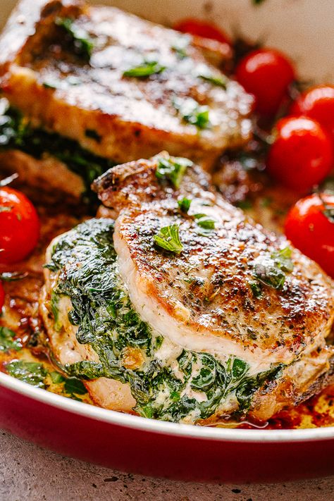 Easy Stuffed Pork Chops - Flavor-packed and juicy baked pork chops stuffed with a simple spinach and blue cheese filling. A delicious meal for family and friends to enjoy! #lowcarbrecipes #keto #porkchops Low Carb Pork Chop Recipe, Easy Stuffed Pork Chops, Low Carb Pork Chops, Baked Stuffed Pork Chops, Leftover Pork Chops, Stuffed Pork Chops, Low Carb Pork, Easy Pork Chops, Easy Pork Chop Recipes