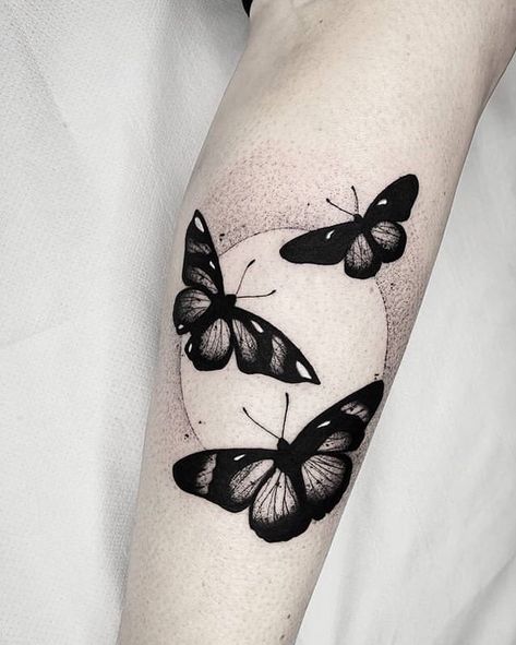 “Tattoo Concierge” on Instagram: “Black butterflies @elnigrotat2. . .  Like, comment, follow and share! Support the artists and do not reproduce original work. Artists like…” Black Moth Tattoo, Gothic Moth Tattoo, Butterfly Tats, Gothic Moth, Geometric Skull, Moth Tattoo Design, Black Butterflies, Hourglass Tattoo, Ink Well