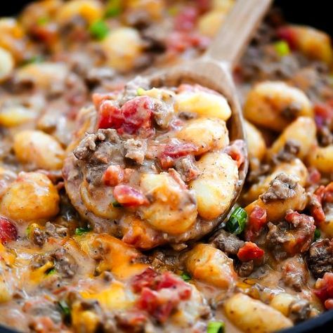 Cheeseburger Gnocchi - Life In The Lofthouse Cheeseburger Gnocchi, Life In The Lofthouse, Seasoned Ground Beef, Bacon Cheeseburger Soup, Potato Dumplings, Filling Dinner, Green Chiles, Gnocchi Recipes, Menu Plan