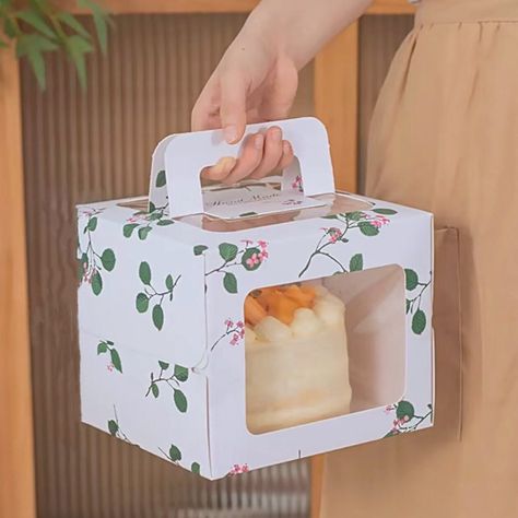 "https://www.etsy.com/shop/SweetFawnBox?ref=seller-platform-mcnav  🎁【Shipping】Free shipping on any combination orders over $35. Fast shopping-Processing times and \"ship by\" dates in 1-2 business days. 🎁【Item included】Bakery cake box with window and handle,Each box is outfitted with its own greaseproof cake board.This you slide the cake in and out by inserting or removing the board. More easily move your cake while keeping it safe from damage. 🎁【Box size】Each cake box size:5.5''L x5.5''W x 4 Cake Boxes Packaging Ideas, Cake Box Ideas, Cake Boxes Packaging, Paper Cake Box, Cricut Cake, Dessert Cookies, Adobe Design, Bakery Boxes, Patterned Cake