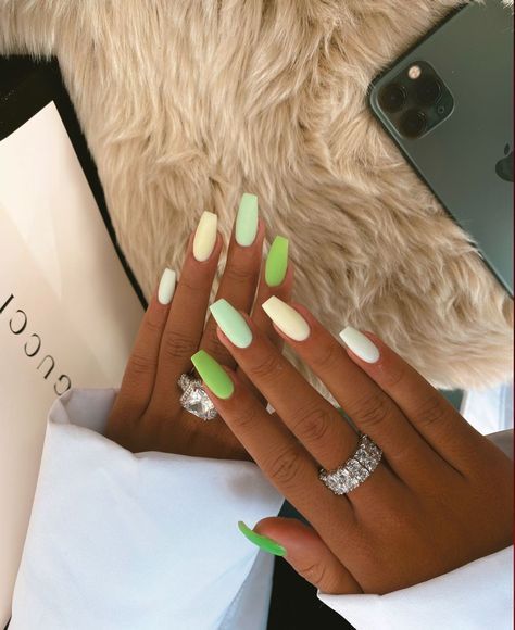 // g r e e n s May Square Nails, Different Color Green Nails, Nails Art Vert, Colorful Square Nails, Nail Art Ete, Nails Ete, Nails Pastel Colors, Nail Art Designs For Beginners, Nail 2023