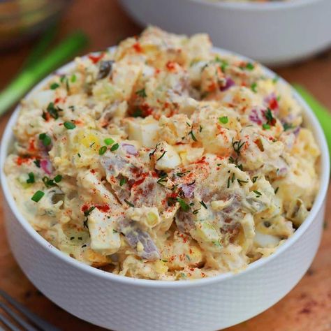 Make this best mustard potato salad recipe with eggs. It's a delicious creamy recipe packed with flavor and a perfect side for any meal! #PotatoSalad #MustardPotatoSalad #PotatoSaladwithEggs #EasySideDish #BBQSideDish Reser's Potato Salad Copycat, Patti Labelle Potato Salad, Best Mustard Potato Salad Recipe, Mustard Potato Salad Recipe, Patti Labelle Recipes, Spicy Potato Salad, Mustard Potato Salad, Potatoes Salad, Salad Potato