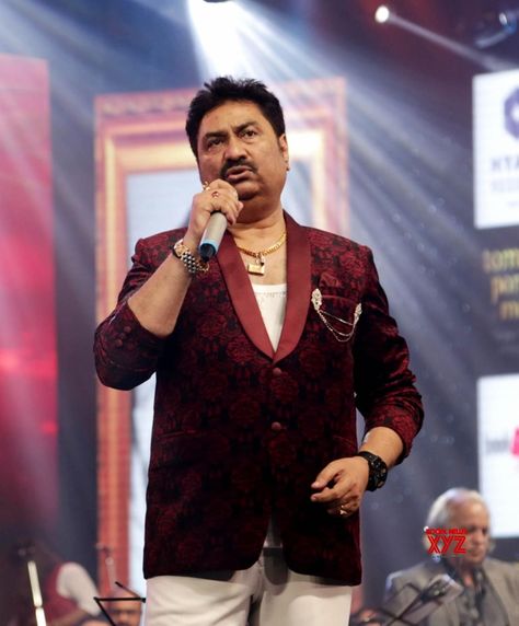 Reality show contestants pay tribute to Kumar Sanu - Social News XYZ Akshay Kumar Hd Wallpaper, Pradeep Kumar Singer Hd Images, Kumar Sanu Alka Yagnik Photo, 90s Bollywood Songs, Arijit Singh Photos New, Akshay Kumar Hd Photos, Glamour Clothing, Kumar Sanu Photo, Old Song Download