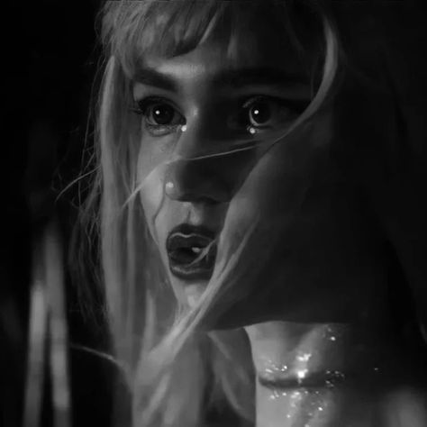 Grimes Black And White, Grimes Miss Anthropocene, Grimes Oblivion, Grimes Aesthetic, Claire Boucher, Scorpio Rising, Pics Ideas, Video Game Characters, Safe Place