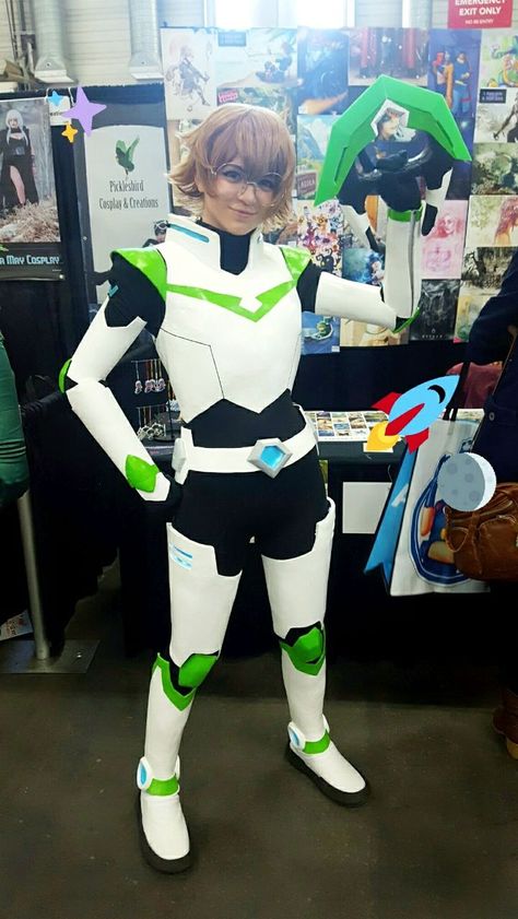 Voltron Paladin Armor Reference, Pidge Voltron Cosplay, Voltron Armor, Pidge Cosplay, Pidge Gunderson, Paladin Armor, Voltron Cosplay, Fitness Shirts, Compression Shirts