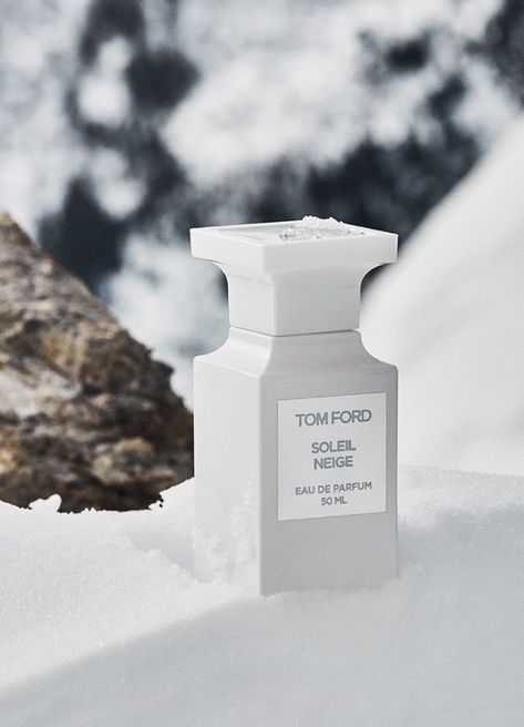 Perfume Photoshoot, Deep Nature, Winter Chalet, Atelier Cologne, Beauty Advertising, Winter Fragrance, Perfume Photography, Tom Ford Beauty, Handbag Essentials