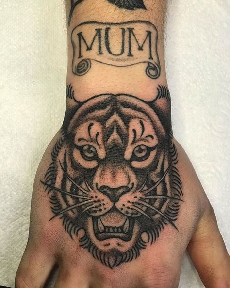 Monkey Hand Tattoo, Back Of Hand Tattoos, Traditional Tiger Tattoo, Tattooed Hands, Tiger Hand Tattoo, Claw Tattoo, Brighton Tattoo, Soulful Art, Finger Tats