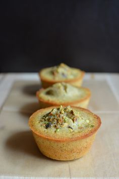 Pistachio Financiers, Financiers Recipe, Friands Recipe, Financier Recipe, Financier Cake, Pistachio Recipes, Tea Cakes Recipes, Afternoon Tea Recipes, French Desserts