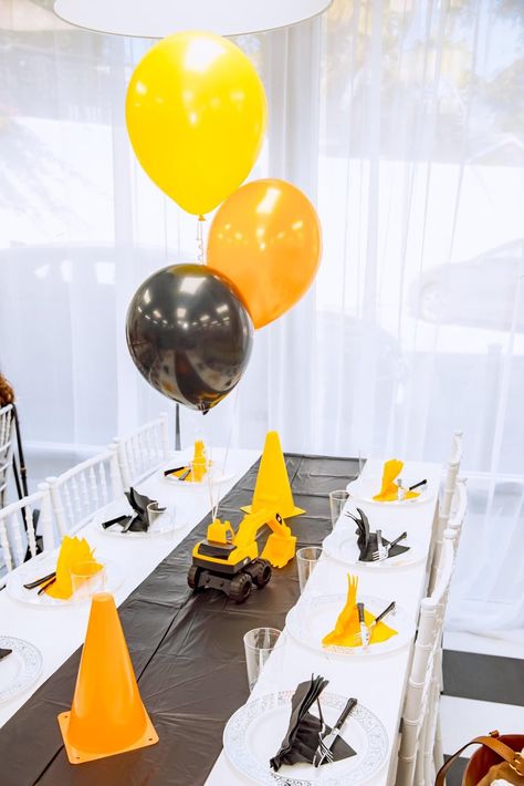 Construction Birthday Party Ideas, 3rd Birthday Boys, Construction Theme Birthday Party, Construction Theme Party, Construction Birthday Party, Boy Birthday Party Themes, Birthday Themes For Boys, Birthday Party Centerpieces, Construction Birthday Parties