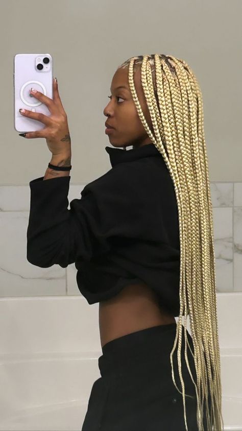 Blonde Braids Black Women Outfit, 613 Box Braids Dark Skin, 613 Knotless Braids On Black Hair, Knotless Blonde Braids Black Women, 613 Large Knotless Braids, Platinum Blonde Box Braids Black Women, Platinum Blonde 4c Natural Hair, All Blonde Knotless Braids, Blonde Knotless Braids Hairstyles