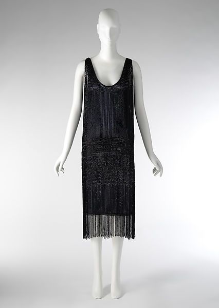 House of Chanel | Evening dress | French | The Met Charleston Dress 1920s, 1920s Chanel, Coco Chanel 1920s, Chanel Evening Dress, 1920s Fashion Women, 30s Dress, 1920s Women, 1920's Fashion, History Project