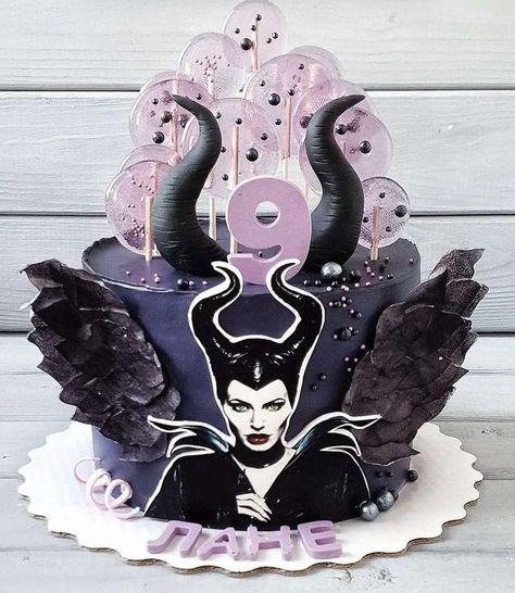 Maleficent Birthday Party, Maleficent Cake, Maleficent Party, Villains Party, Cake Designs For Kids, Baby Barbie, Disney Cakes, Disney Descendants, Unicorn Cake