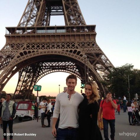 Robert Buckley on Twitter: "What a fitting day to be flying back to Paris. Happy #OTHday to all of the amazing fans! #paris #chocolatecroissants http://t.co/r6N6SNSU13" Clay One Tree Hill, Clay Evans, Robert Buckley, One Tree Hill Cast, Quinn James, Shantel Vansanten, Kingdom Come, The Oc, Tree Hill