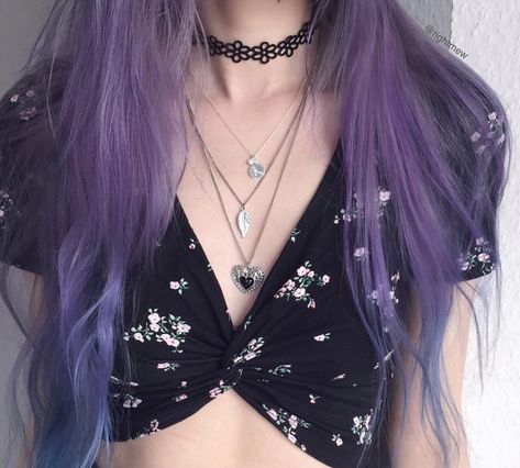 Purple Hair Outfit What To Wear With, Purple Hair Outfit, Purple Hair Tumblr, Pony Aesthetic, Hair Tumblr, Color Rubio, Fashion Decades, Hair Do, Jewellery Necklace