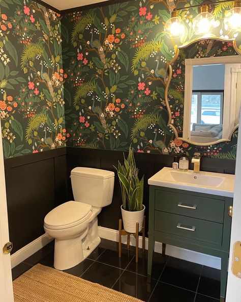 Dark Green Bathrooms, Small Downstairs Toilet, Half Bathroom Decor, Green Vanity, Small Toilet Room, Eclectic Bathroom, Hall Bathroom, Renovation Design, Green Bathroom