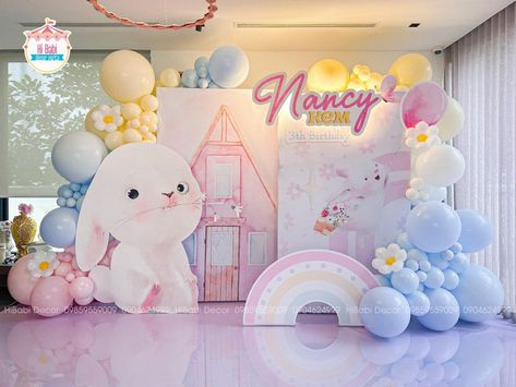 Baby Birthday Backdrop, Bunny Birthday Theme, Princess Balloons, Rapunzel Birthday Party, Candy Land Birthday Party, Baby Birthday Decorations, Birthday Decorations Kids, Candyland Birthday, Birthday Party Theme Decorations