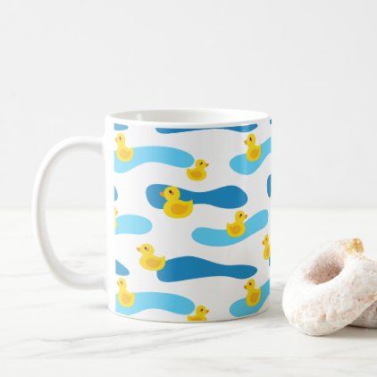 Duck Pottery Painting, Duck Pottery, Rubber Duck Pattern, Duck Mug, Clay Cafe, Yellow Rubber Duck, Yellow Pottery, Ceramic Duck, Duck Pattern