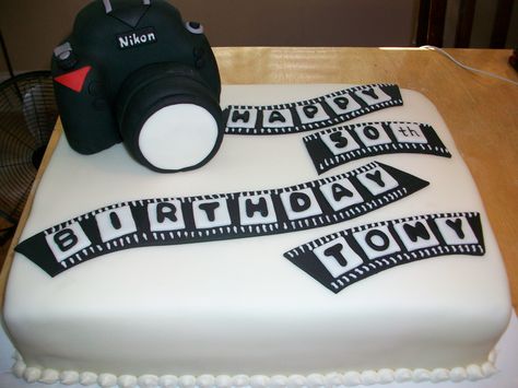 Photography Cake Photography Cake Camera, Camera Cake Ideas, Camara Cake, Cake Camera, Bday Cupcakes, Camera Cake, Camera Cakes, Celebration Board, Sheet Cake Designs