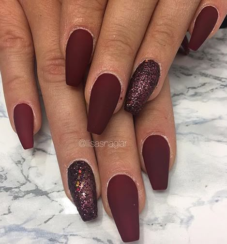 Matte Wine Nails, Matte Merlot Nails, Maroon Dip Powder Nails, Matte Burgundy Nails Coffin, Matte Maroon Nails Burgundy, Mahogany Nails, Matte Burgundy Nails, Matte Maroon Nails, Burgundy Matte Nails