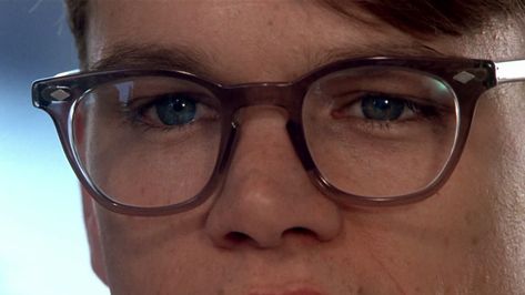 Tom Ripley - The Talented Mr. Ripley - glasses Matt Damon Jason Bourne, Tom Ripley, The Talented Mr Ripley, Talented Mr Ripley, Mr Ripley, Pretty Movie, Jason Bourne, Things To Do With Boys, Matt Damon