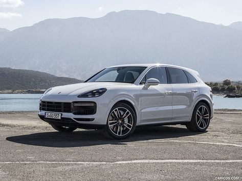 #porsche #cayenne #2019 #suv #courtesy #copyright #caricos #white #wheels #luxury #suv Luxury Hybrid Cars, Carros Porsche, Porsche Suv, White Porsche, White Suv, White Wheels, Porsche Boxter, Porsche Cayenne Gts, Cayenne Gts