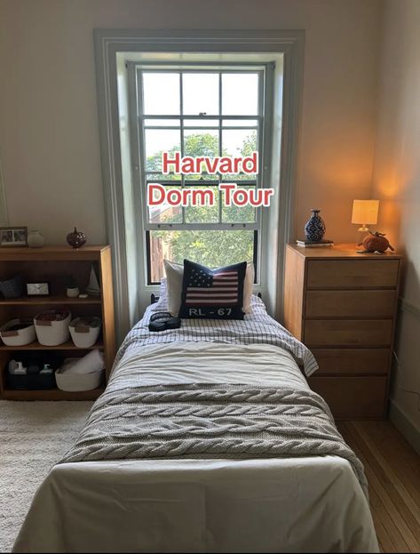 Harvard Dorm Room Aesthetic, Harvard Dorm Room, Harvard Dorm, Dorm Vibes, Apartment Items, Dorm Inspo, Room Aesthetic, Dorm Room, University