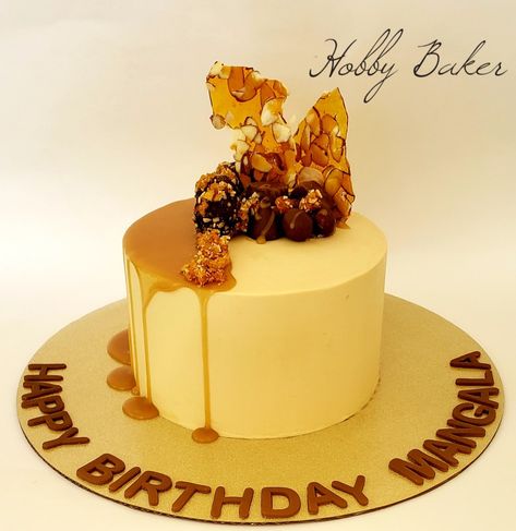 Butterscotch Cake Designs, Butterscotch Cake Decoration, Birthday Cake Design, Cake Designs For Girl, Cake Recipes At Home, Butterscotch Cake, Sweet 16 Birthday Cake, Cake Hacks, Cake Decorating Piping