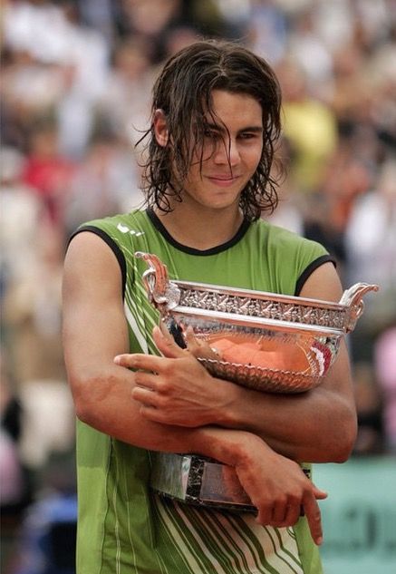 Roland Garros 2005 Tennis Rafael Nadal, Nadal Tennis, Tennis Pictures, Pro Tennis, Tennis World, Rafa Nadal, Mens Tennis, Sport Tennis, Rafael Nadal