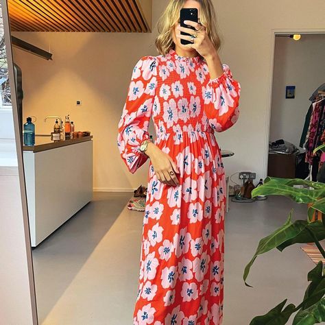 @neverfullydressed on Instagram: “Last few left 🌸🧡✌🏼” Swedish Dress, Flower Maxi Dress, Orange Color Palettes, Never Fully Dressed, Orange Colour, Over 50 Womens Fashion, Flower Dress, Vibrant Orange, Spring Dress