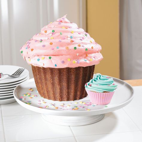 An Open Letter to Big Top Cupcake: We Like You Big Top Cupcake, Cupcake Cake Ideas, Giant Cupcake Mould, Cupcakes Bonitos, Big Cupcake, Molten Cake, Red Cupcakes, Diy Cupcake, Giant Cupcake