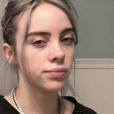 No Makeup Pictures, Credit Tips, No Makeup, Makeup Pictures, Eyes Lips, Billie Eilish, Natural Beauty, Hair Makeup, Flag