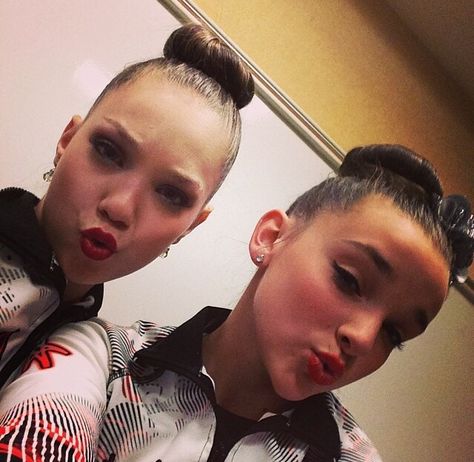 my sister! love you kk <3 Kendall And Maddie, Dance Moms Season 4, Dance Moms Confessions, Dance Moms Maddie, Dance Moms Facts, Cheer Photography, Maddie Z, Dance Moms Moments, Dance Moms Cast