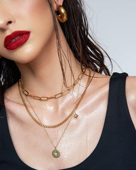 Sweatproof jewelry you can wear at gym 🏃‍♀️ . . . . . . . #jewelry #everydayjewelry #jewelryoftheday #jewelryaddict #goldenjewelry #jewelryjunkie #minimaljewelry #outfitdetails #giftidea #minimalisfashion #winterjewelry Sweatproof Jewelry, Gym Jewelry, Jewelry Product Shots, At Gym, Winter Jewelry, Product Shots, Golden Jewelry, Jewelry Model, Minimal Jewelry